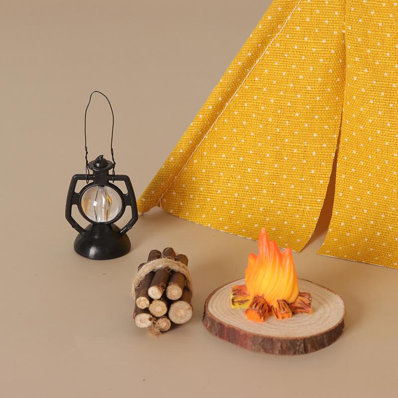 Outdoor Camping Games - 1:12 Maßstab Campingzelt-Modell Dekoration Simuliertes Outdoor-Zelt